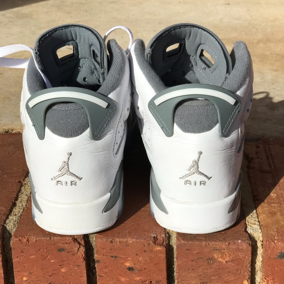 Air Jordan Retro 6 Cool Grey GS 2023 Size 6Y / 7.5 Wmns - Picture 4 of 8